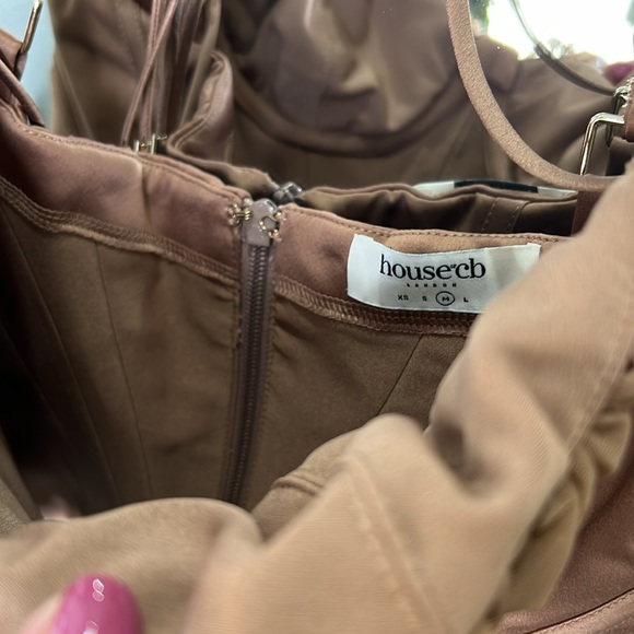 HOUSE OF CB 'Livia' Toffee Satin Peplum Corset NWOT - Picture 9 of 10